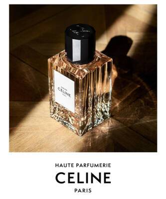 Эди Слиман - Лиса из k-pop группы BLACKPINK стала лицом первой парфюмерной коллекции Celine - elle.ru