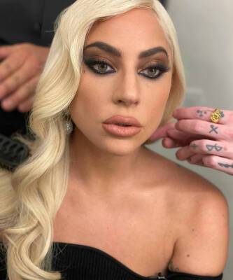 Леди Гага - Королева драмы: роковой макияж Леди Гаги, который подойдет для вечернего выхода - elle.ru - Нью-Йорк