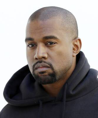 Ким Кардашьян - Бритни Спирс - Канье Уэст (Kanye West) - Выбритый клоками: Канье Уэст, наконец, объяснил, что значит его очень странная прическа. Это посвящение неожиданной женщине - elle.ru - штат Калифорния