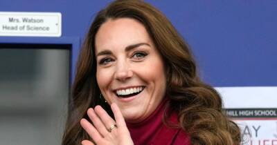 Кейт Миддлтон - принц Чарльз - Стало известно, как дети Кейт Миддлтон поздравили «бабулю» Елизавету - 7days.ru - Англия