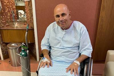 Иосиф Пригожин - 59-летний Пригожин заново учится ходить после тяжелой болезни - 7days.ru - Москва - Эмираты