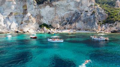 Райские острова: вдохновляющие локации для тех, кто хочет помечтать - vogue.ru - Рим - Неаполь - Виргинские Острова