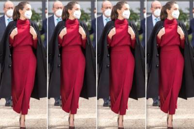 королева Летиция - Lady in red: безупречная королева Летиция на выстав... - glamour.ru - Испания