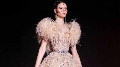 Elie Saab - Мир грез: коллекция Elie Saab Couture весна-лето 2021 - vogue.ua - Париж