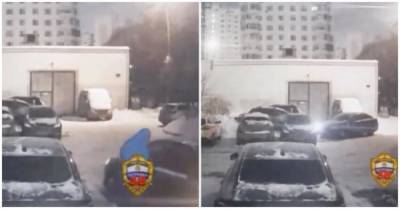 Самая нелепая попытка угона машины попала на видео - porosenka.net - Москва