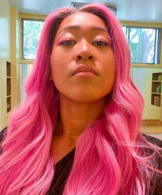 Наоми Осака - Японка Наоми Осака красит волосы в оттенок цветущей сакуры - elle.ru - Австралия - Япония