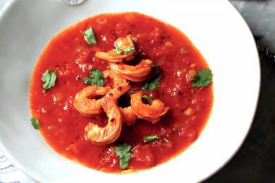 Острый томатный суп с креветками: рецепт от фудблогера Елизаветы Малевой - 7days.ru