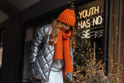 Как носить шарф с пуховиком: модные правила и 7 советов от стилистов - 7days.ru