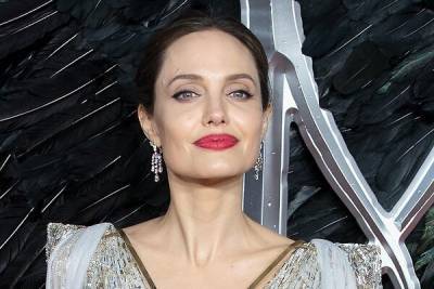 Анджелина Джоли - Дочка Анджелины Джоли уже переросла свою мать - 7days.ru