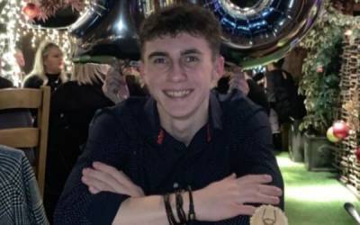 Джозеф Флэвилл - 19-летний парень из Великобритании, который год провел в коме и дважды переболел коронавирусом - porosenka.net - Англия