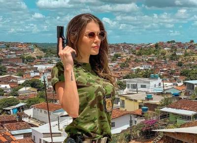 Самая красивая девушка-полицейский в Бразилии рассказала о трех годах службы nbsp - woman.rambler.ru - Бразилия