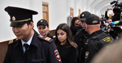 Новый виток в деле сестер Хачатурян: СК возбудил уголовное дело против убитого отца - wmj.ru - Россия