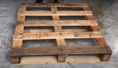 Удивительный проект по недорогому преобразованию деревянных поддонов - cpykami.ru