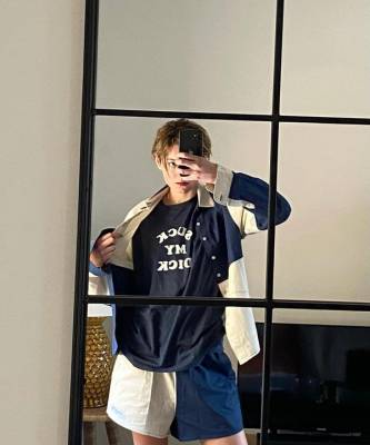 принцесса Диана - Эмма Коррин - Ника Кейв - Где найти провокационную футболку на все лето, как у «принцессы Дианы»? - elle.ru