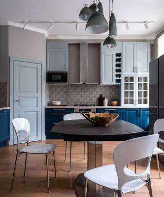 Двухцветные гарнитуры на кухне: 30+ вдохновляющих примеров - elle.ru
