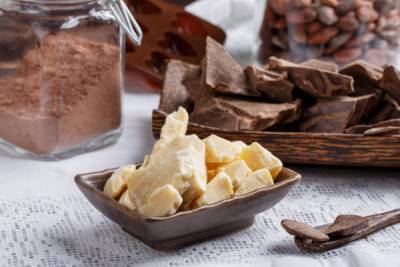 Сладкая жизнь: почему масло какао называют эликсиро... - glamour.ru