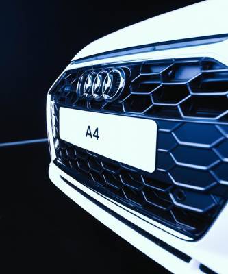 Audi открыли виртуальное пространство в универмаге «Цветной» - elle.ru - Россия