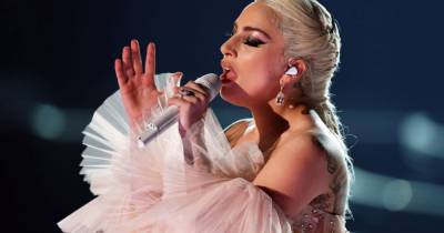 Фредди Меркьюри - Леди Гага - Именинница дня: самые яркие клипы Леди Гаги - tochka.net