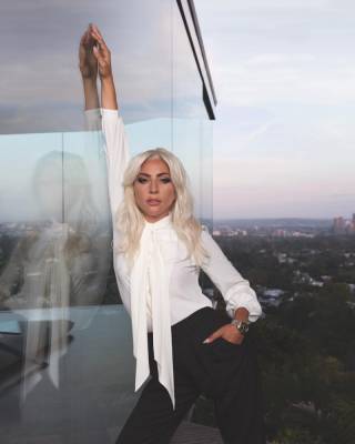 Леди Гага - Майкл Полански - Леди Гага показала, что бойфренд подарил ей на 35-летие - ivona.bigmir.net