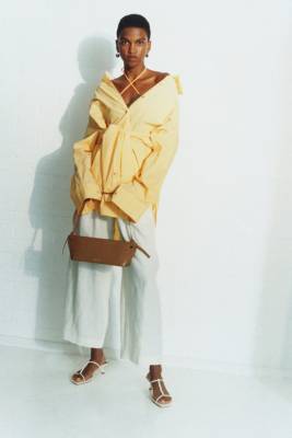 6 способов модно носить желтый — самый нежный цвет... - glamour.ru