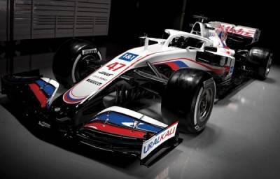 Американская команда «Формулы-1» раскрасила свою машину в цвета российского триколора - porosenka.net