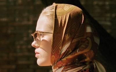 Жаклин Кеннеди - Как сочетать солнцезащитные очки с платками красиво - vogue.ua - Сша