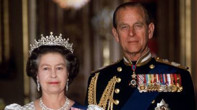 королева Елизавета II (Ii) - принц Филипп - принц Чарльз - Политики, звезды и члены королевской семьи скорбят в связи со смертью принца Филиппа - tatler.ru - Австралия - Англия