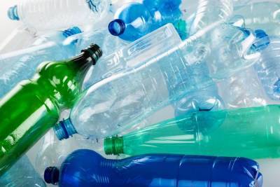 Пустые пластиковые бутылки: как их использовать в приусадебном хозяйстве? - lifehelper.one