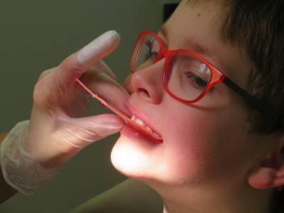 Детская ортодонтия – как сегодня исправляют дефекты прикуса: рассказывает эксперт «ПрезиДЕНТ Престиж» - news.yellmed.ru