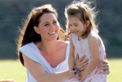 Кейт Миддлтон - принц Луи - принц Джордж - Kate Middleton - Очевидцы рассказали о встрече с Кейт Миддлтон и ее детьми в супермаркете - spletnik.ru - Лондон - Charlotte - county Prince George