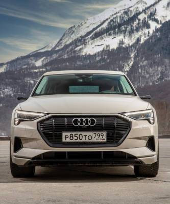 Элегантный дизайн прогрессивных технологий: новый полностью электрический SUV Audi e-tron Sportback - elle.ru - Россия