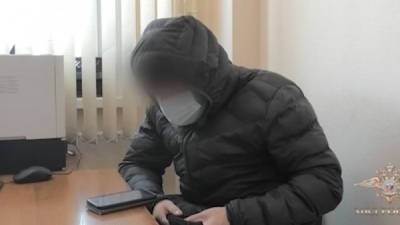 Задержанный аферист на глазах у полицейских развел случайную девушку на 2200 рублей - porosenka.net - Иркутск
