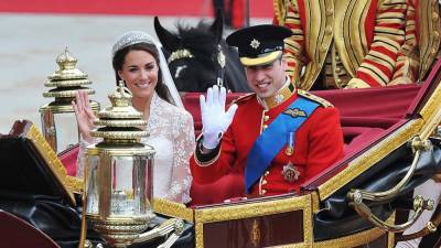 Кейт Миддлтон - принц Уильям - Елизавета II (Ii) - Сара Бертон - 10 лет назад: свадьба Кейт Миддлтон и принца Уильяма - vogue.ua - Англия - Ирландия