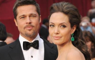 Анджелина Джоли - Брэд Питт - Была полностью сломленной: Анджелина Джоли призналась, что развод с Брэдом Питтом сильно ранил ее - hochu.ua