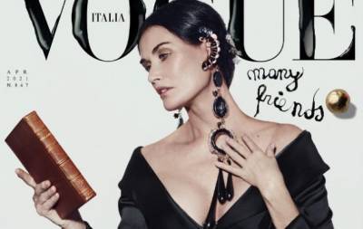 Деми Мур - Ким Джонс - Деми Мур украсила обложку глянцевого журнала Vogue (ФОТО) - hochu.ua - Италия