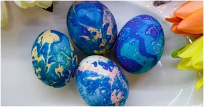 Секретный ингредиент + пищевой краситель: завораживающая красота пасхальных яиц - cpykami.ru