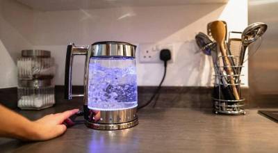 Как очистить чайник от накипи? — 8 домашних способов - nashsovetik.ru