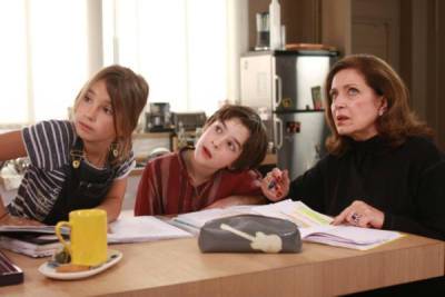Министерство образования Франции запретило школам и... - glamour.ru - Франция