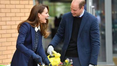 Кейт Миддлтон - принц Уильям - Catherine Walker - Кейт Миддлтон и принц Уильям посетили Вулверхэмптон - tatler.ru - Англия