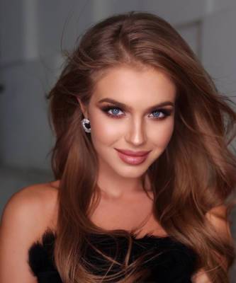 Несовершенные совершенства: как выглядят шесть участниц конкурса «Мисс Вселенная 2021» без макияжа - elle.ru - Россия - Австралия - Румыния - Барбадос - Боливия - Камерун