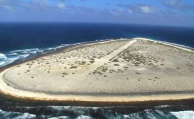 Чарльз Дарвин - 7 островов на которые невероятно сложно добраться (7 фото) - chert-poberi.ru - Франция - Австралия - Англия - Мадагаскар