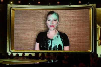Скарлетт Йоханссон - Лесли Джонс - MTV Movie & TV Awards 2021: победители и главные мо... - glamour.ru