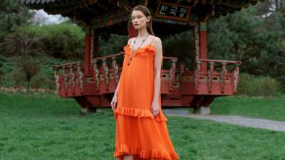 Новое имя: UDANA – бренд с идеальными шелковыми платьями - vogue.ua