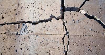 Как предупредить появление сколов и трещин на верхнем слое бетона: надежные способы защиты - lifehelper.one