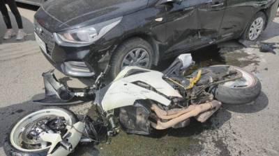 Авария дня. Мотоциклист получил тяжелые травмы в Новосибирске - porosenka.net - Новосибирск
