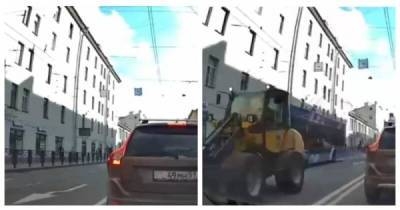 Как тракторист "водятла" правилам дорожного движения учил - porosenka.net