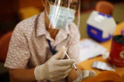 За прививку от коронавируса пообещали корову и денежный приз - mur.tv - Таиланд