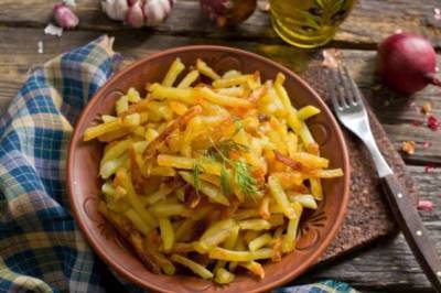 5 рецептов жареной картошки, которую беззастенчиво захочется подкладывать себе в тарелку - milayaya.ru