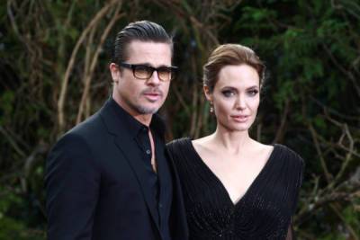 Анджелина Джоли - Анджелина Джоли недовольна решением суда, предостав... - glamour.ru