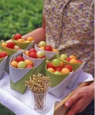 ​Как легко и красиво сложить кулечек для фруктов, конфет или печенья - lifehelper.one